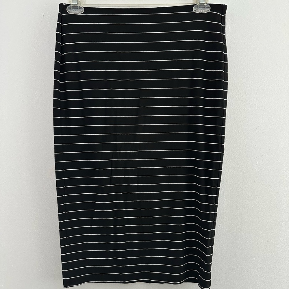 Black and white midi skirt